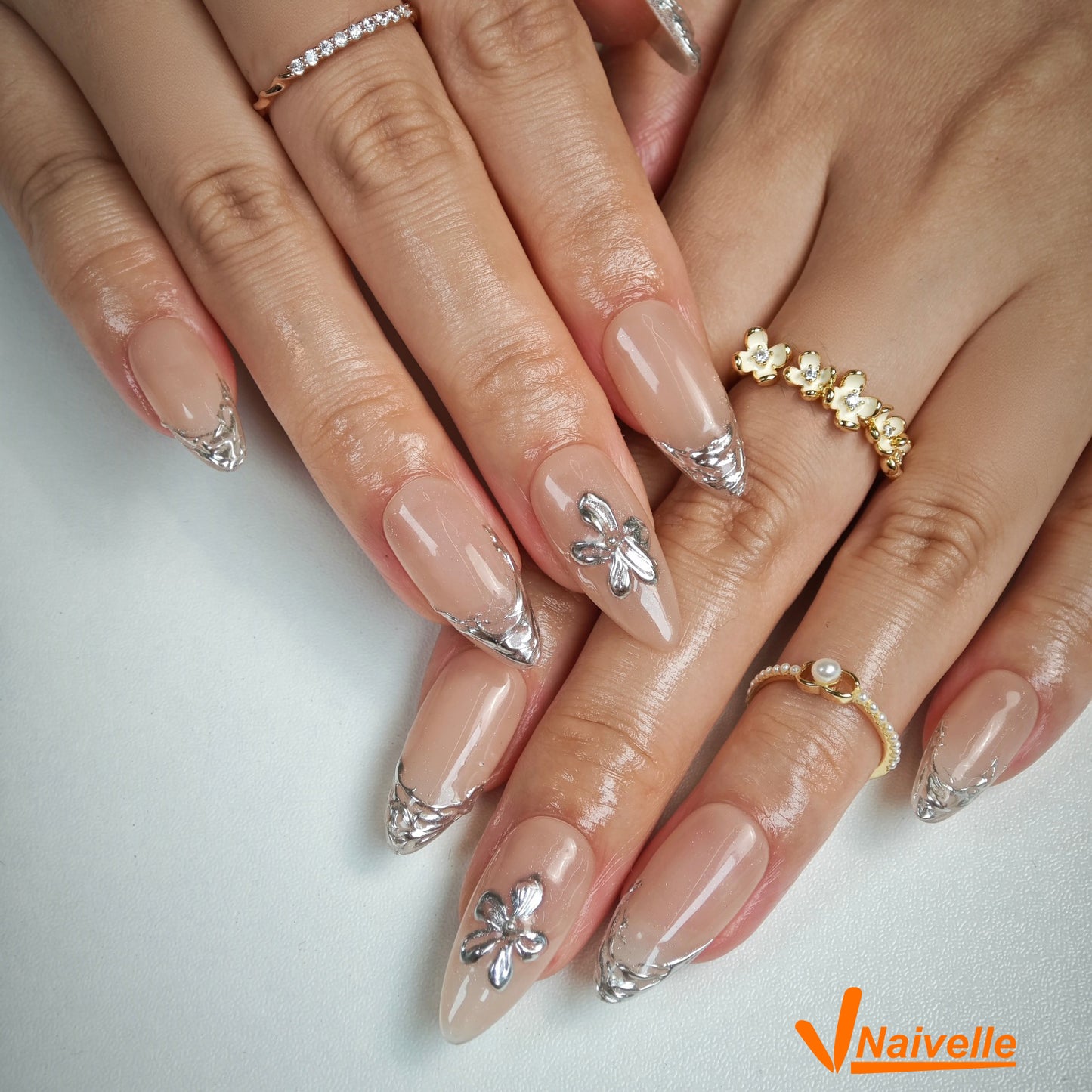 Naivelle Press On Nails Middle Silver-Wedding-C5