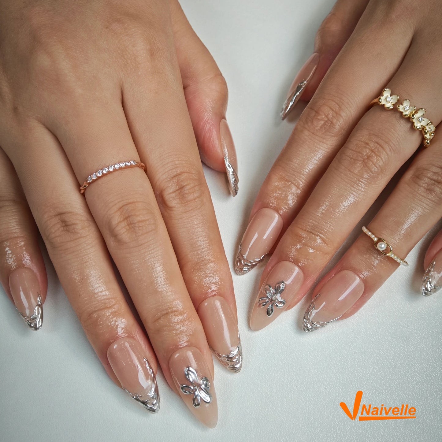 Naivelle Press On Nails Middle Silver-Wedding-C5