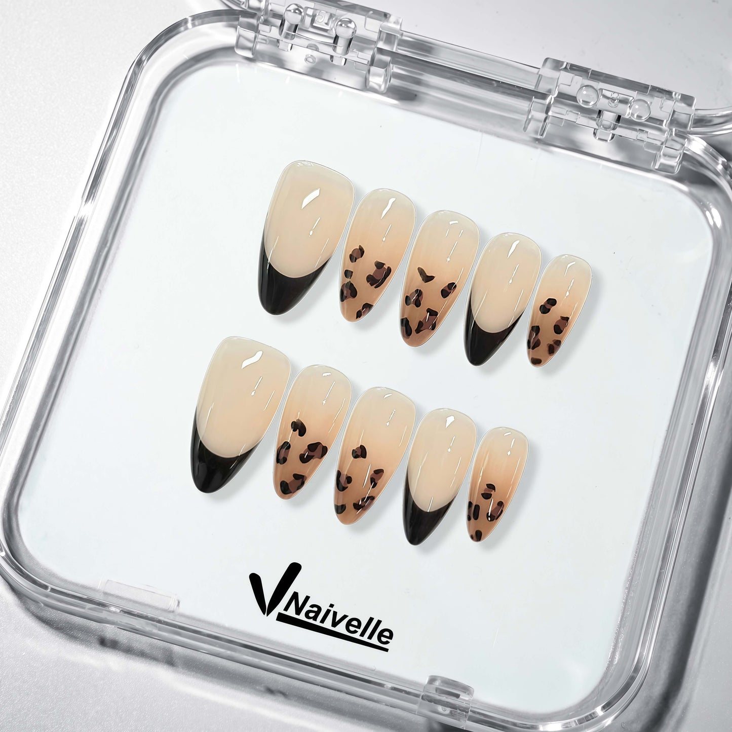 Naivelle Press On Nails Middle Black-Polka Dots-S145
