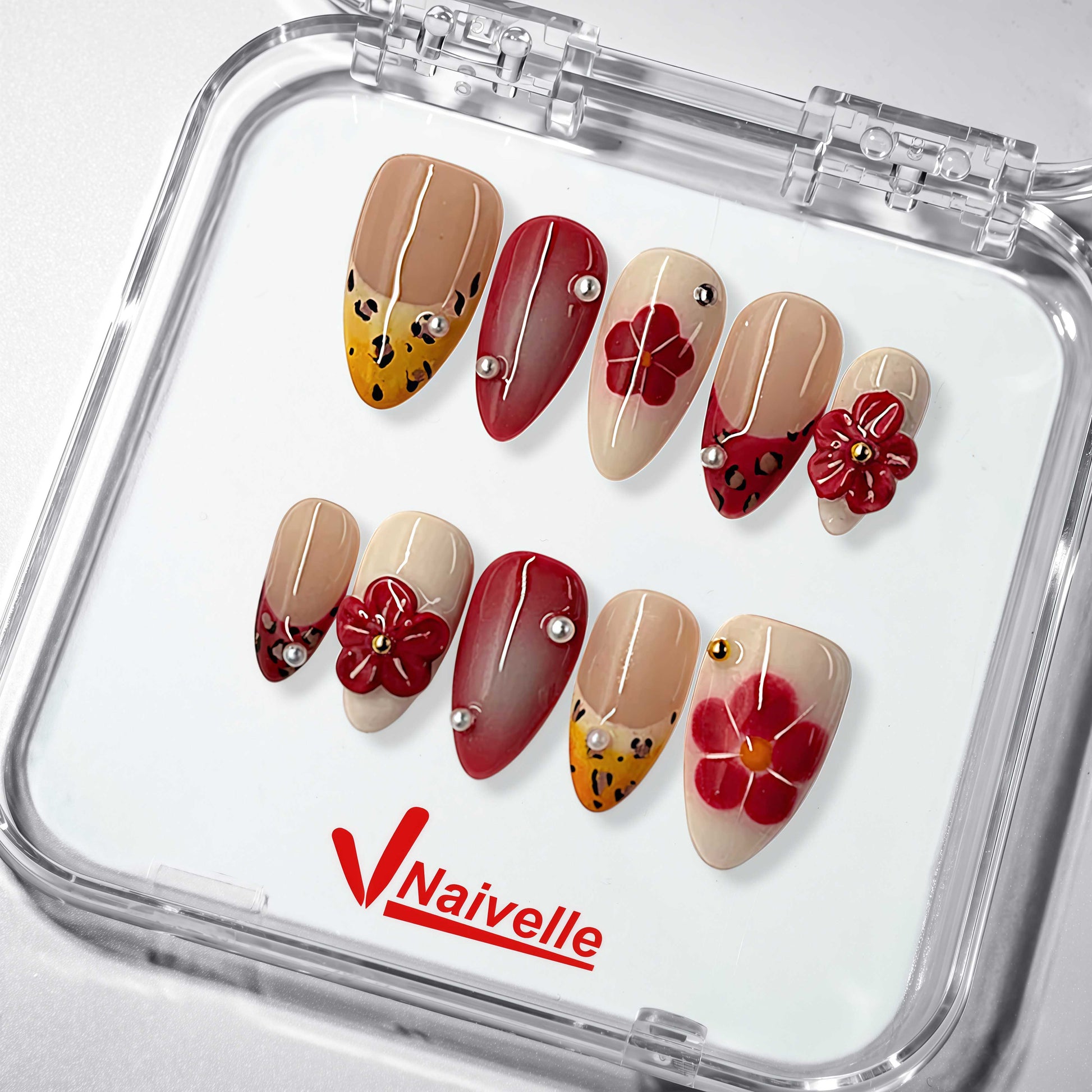 NaivellePressOnNailsMiddleRed-Party-S21