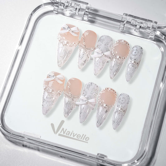 NaivellePressOnNailsMiddleWhite-Wedding-S32