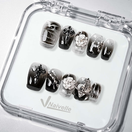 NaivellePressOnNailsShortBlack-Halloween-S33