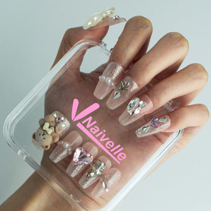 Naivelle_Press_On_Nails_Middle_Pink-Dating-A105_Hands-on