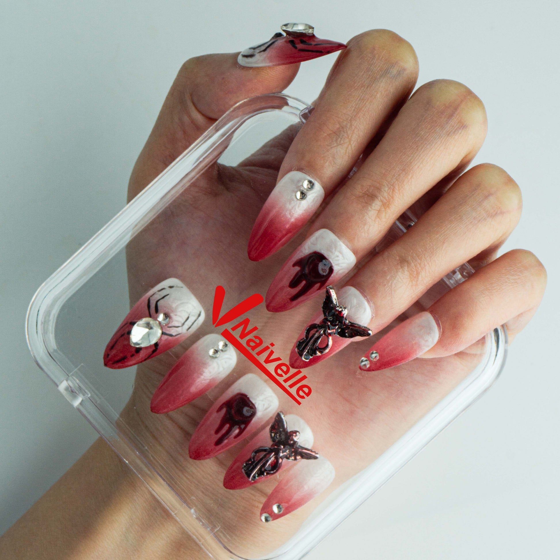 Naivelle_Press_On_Nails_Middle_Red-Halloween_3D_Nailart-A782_Hands-on
