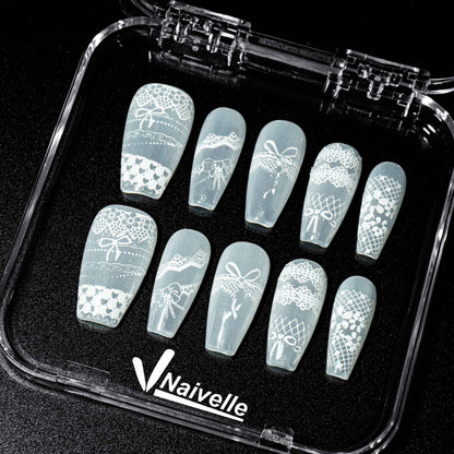 Naivelle_Press_On_Nails_Middle_White-Christmas-A406